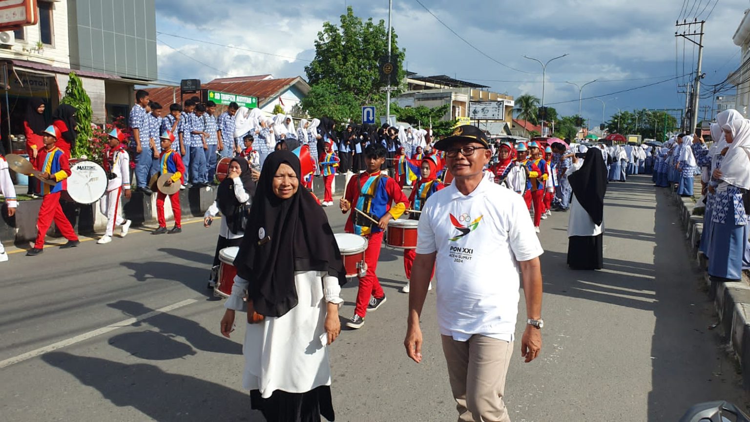 Kacabdin Bireuen Abdul Hamid SPd MPd, Sambut kedatangan tim PON XXI Aceh -Sumut tahun 2024,di Kabupaten Bireuen