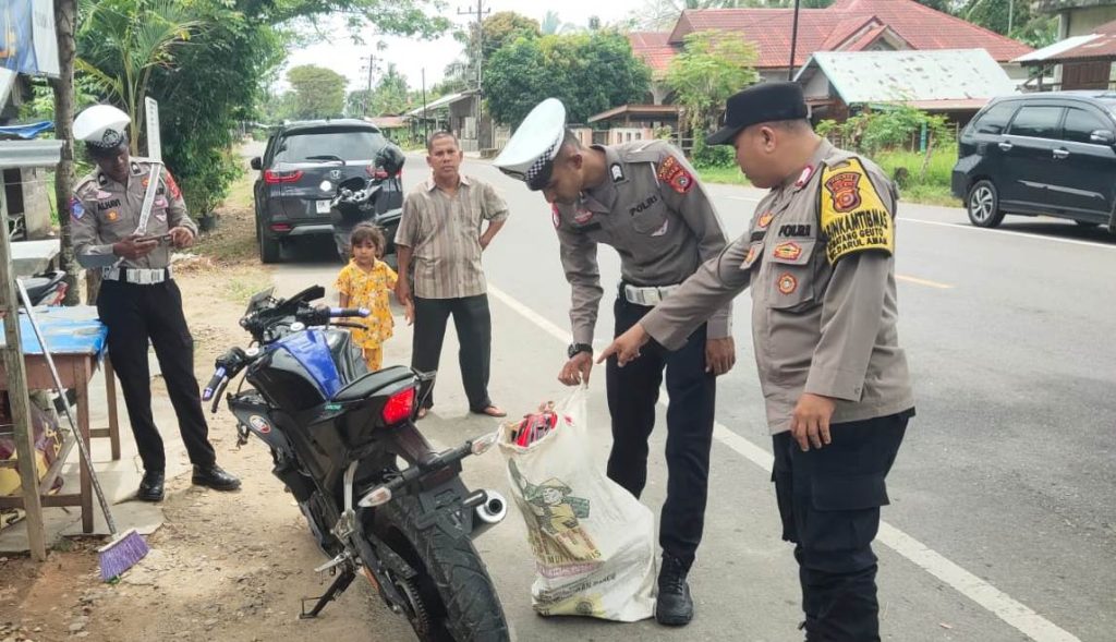 Diduga Microsleep, Pria Asal Birem Bayeun Meninggal Dunia Usai Tabrak Pohon di Idi Cut