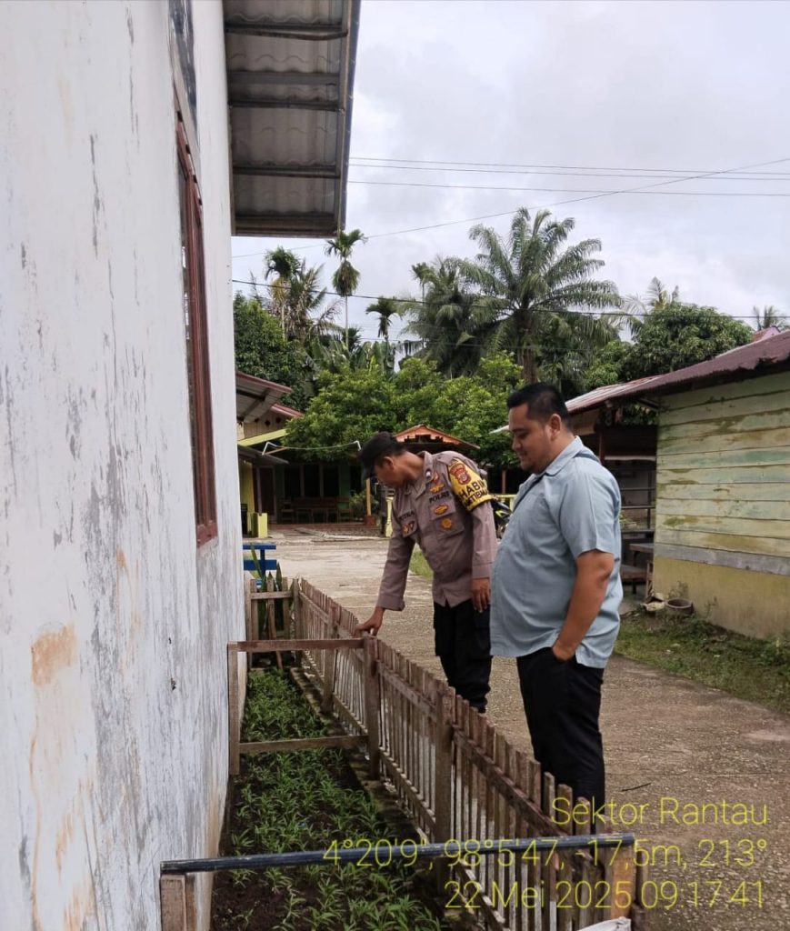 Menjalin Kemitraan dan Silaturahmi Bersama Masyarakat personel Polsek Rantau Sambang Warga