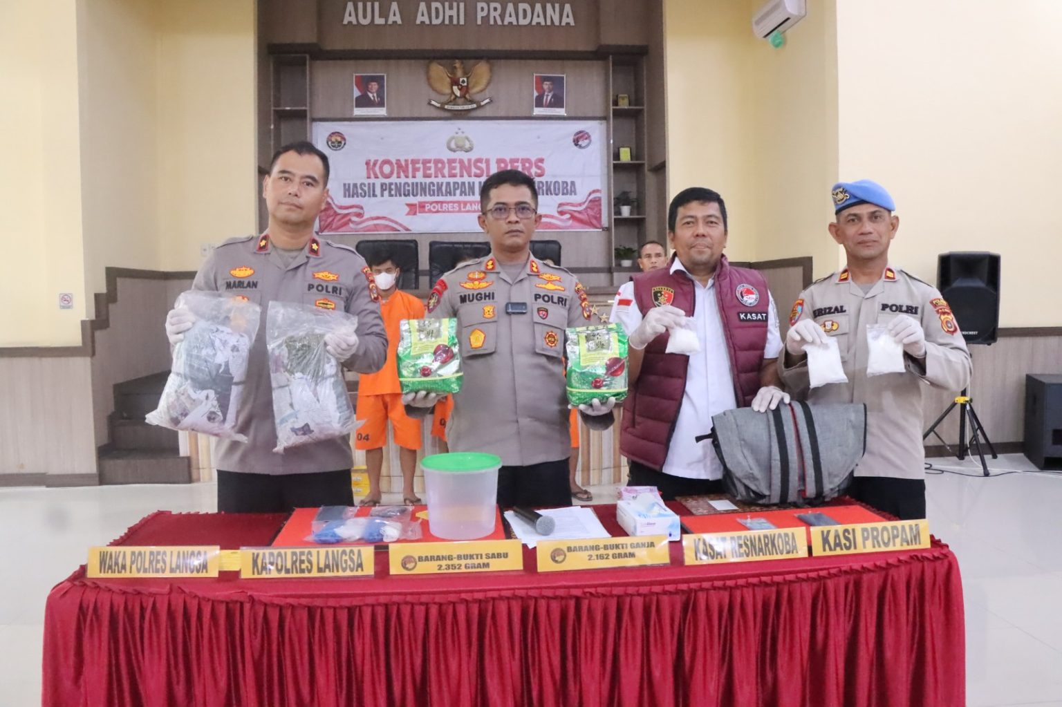 Polres Langsa Gagalkan Peredaran 4,4 Kg Narkotika: Tiga Kurir Dibekuk, Satu Buron