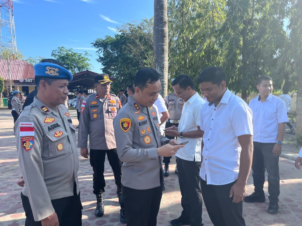Kapolres Aceh Tamiang Pimpin Gaktibplin, Didampingi Kasi Propam untuk Perkuat Disiplin Personel dan Cegah Judi Online