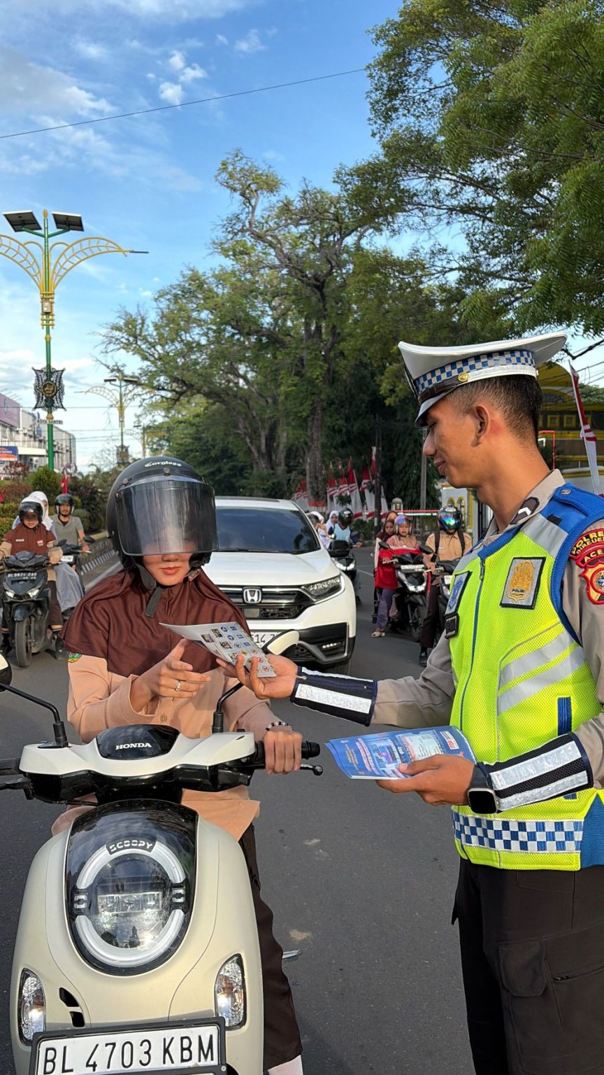 Polantas Karib, Satlantas Polres Bireuen Edukasi Masyarakat Tentang Ketertiban Berlalu Lintas