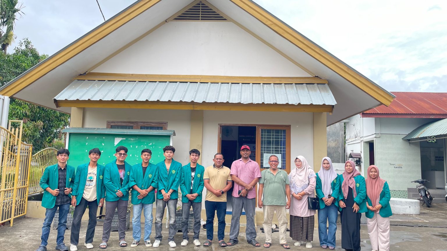 KKN Kelompok 28 dan 19 Universitas Abulyatama Didampingi DPL Ibu Anisah, ST., MT., Semarakkan HUT ke-81 RI di Ajuen