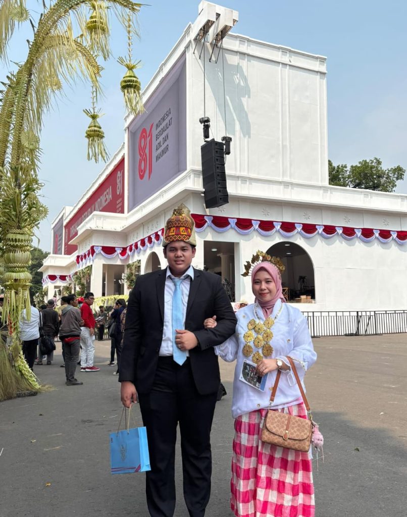 Ketika Meukutop Aceh Bertemu Busana Bugis-Makassar, Inilah Wajah Indonesia