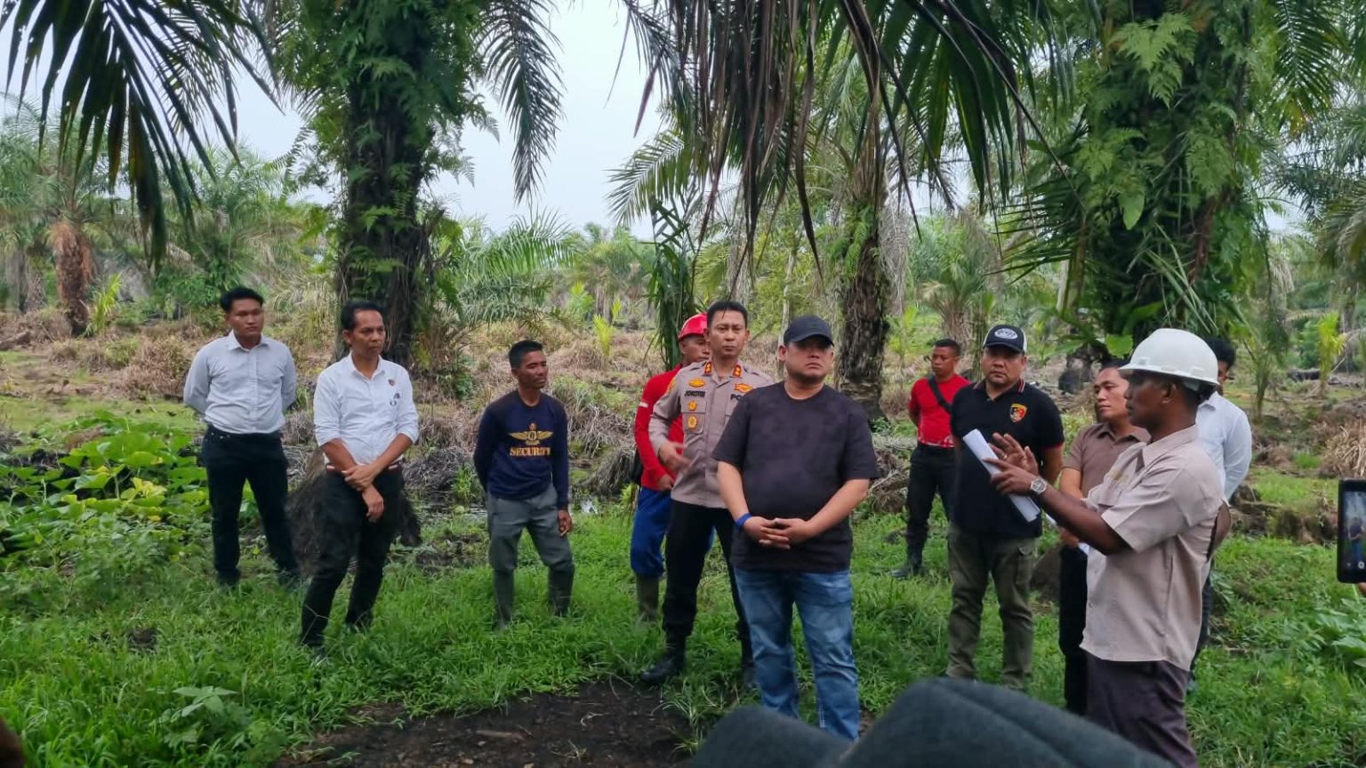 Ditreskrimsus Polda Aceh Asistensi Penanganan Karhutla di Aceh Singkil