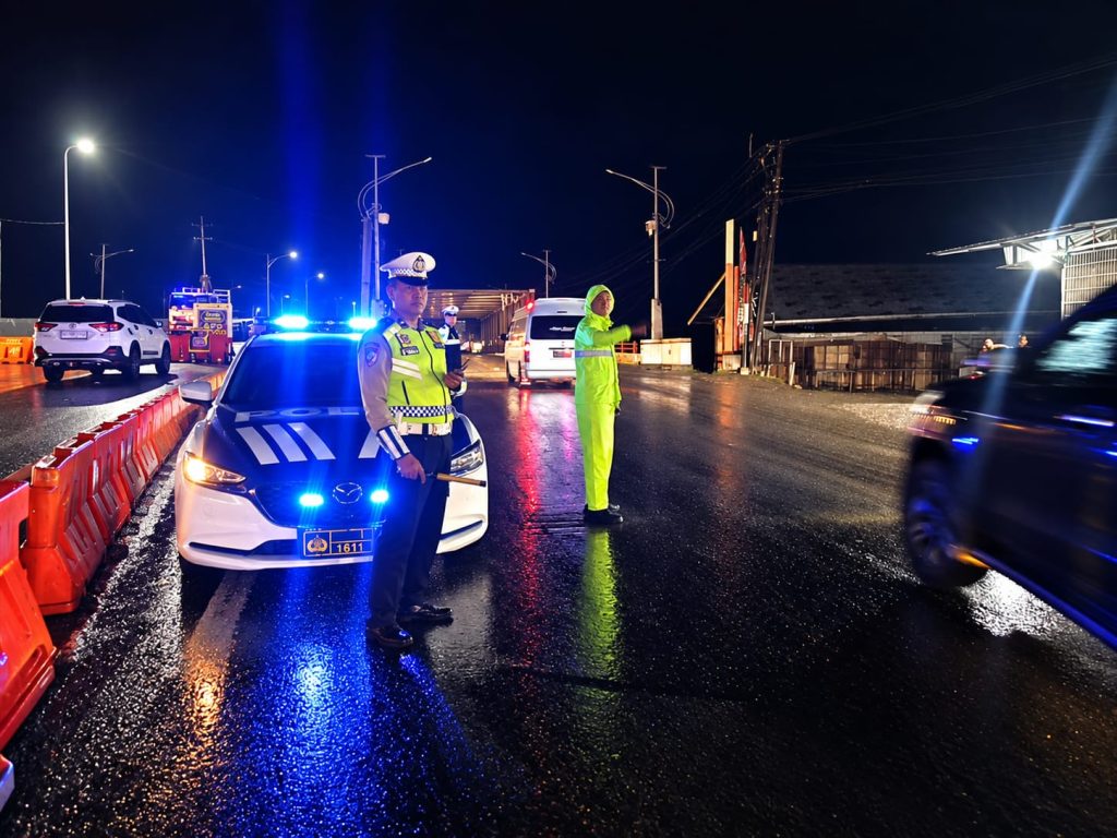 Hujan Turun, Risiko Meningkat: Polres Bireuen Perketat Pengamanan di Jembatan Kuta Blang