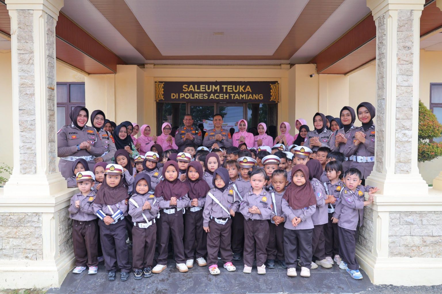 Kapolres Aceh Tamiang Sambut Kunjungan Outing Class Tk Kemala Bhayangkari 12 Aceh Tamiang