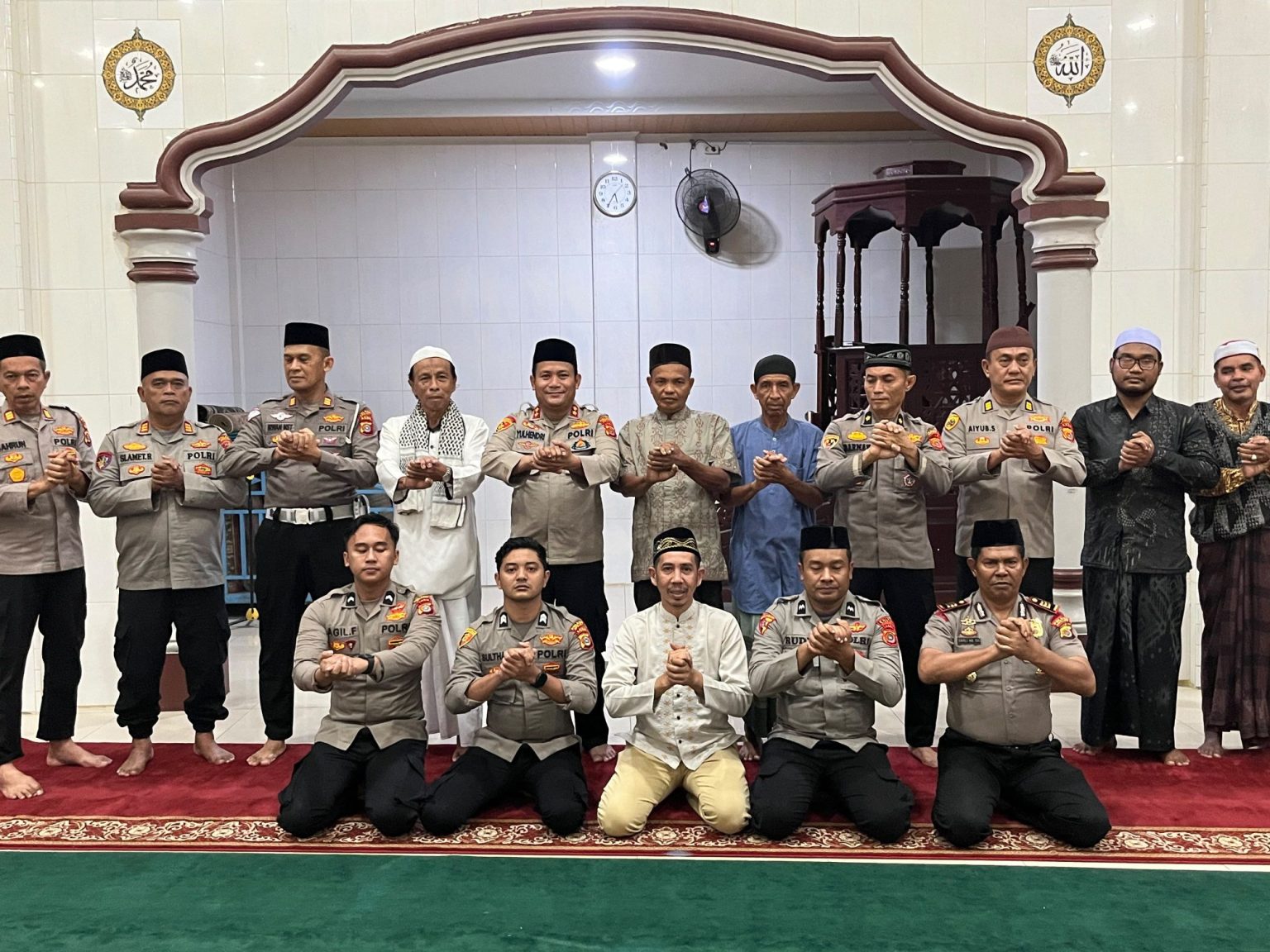 Kapolres Bireuen Gelar Subuh Keliling, Ajak Masyarakat Cegah Narkoba, Bullying dan Hindari Judol