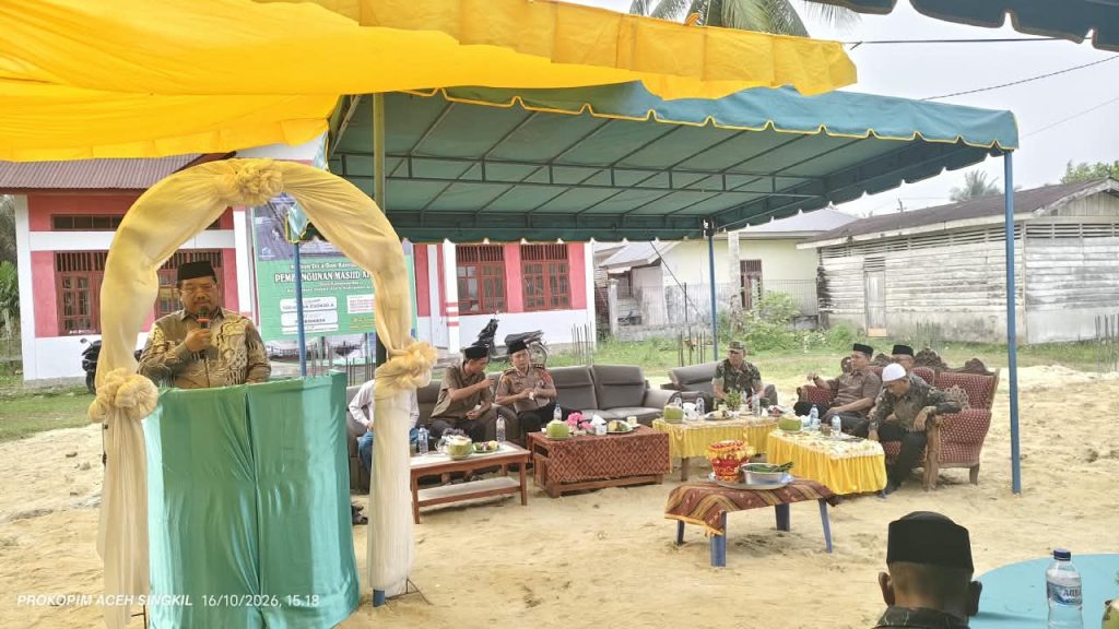 Tingkatkan Sarana Ibadah, Bupati Aceh Singkil Hadiri Peletakan Batu Pertama Masjid At-Taqwa